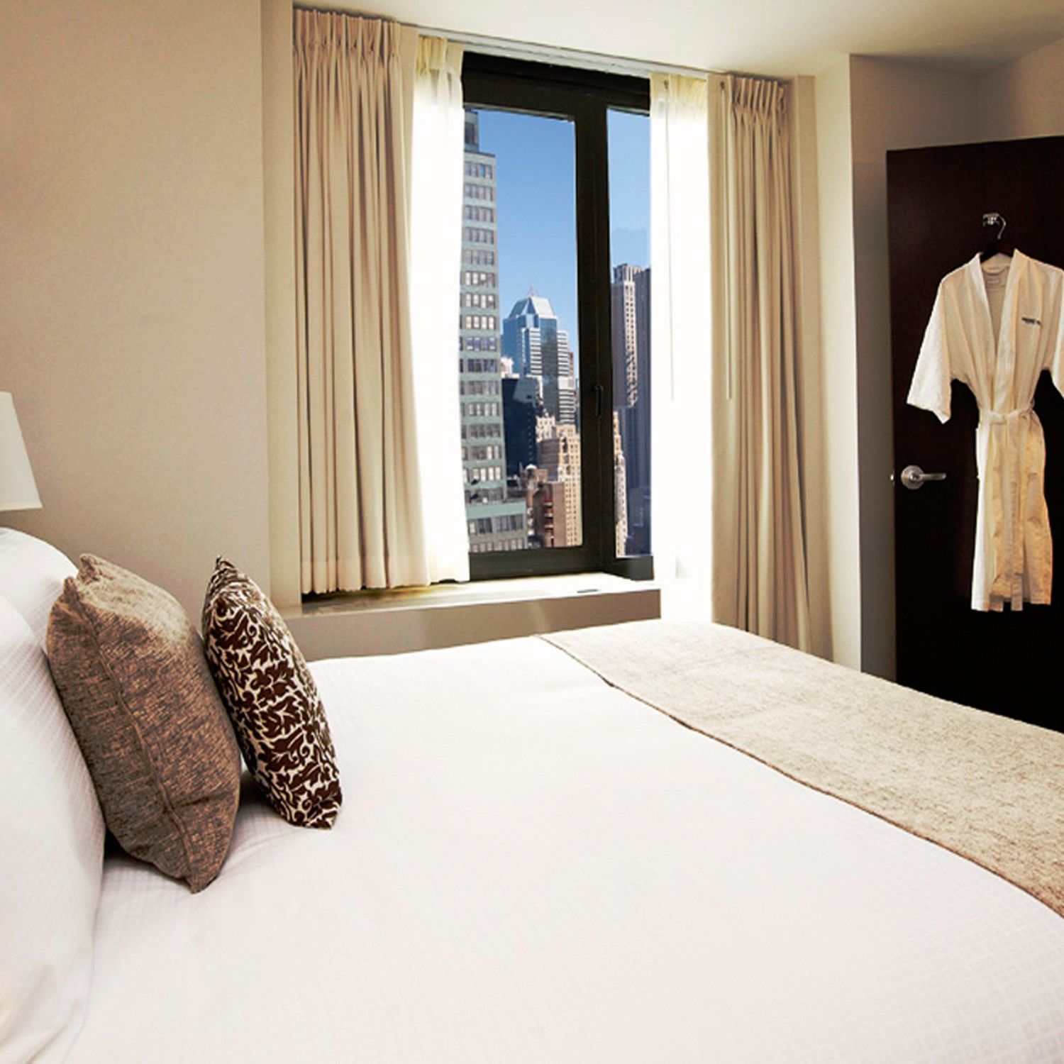 Distrikt Hotel New York City, Tapestry Collection By Hilton Exterior photo